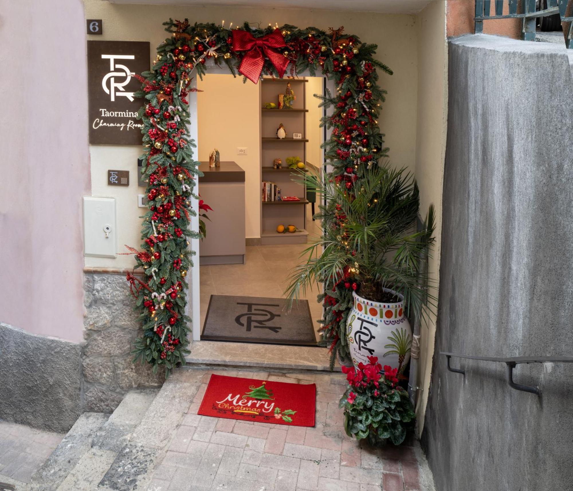 Taormina Charming Rooms Екстериор снимка