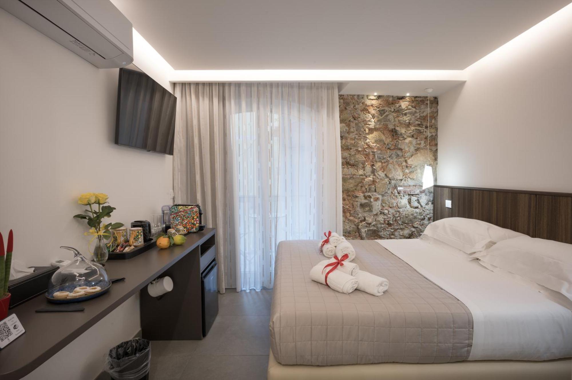 Taormina Charming Rooms Екстериор снимка