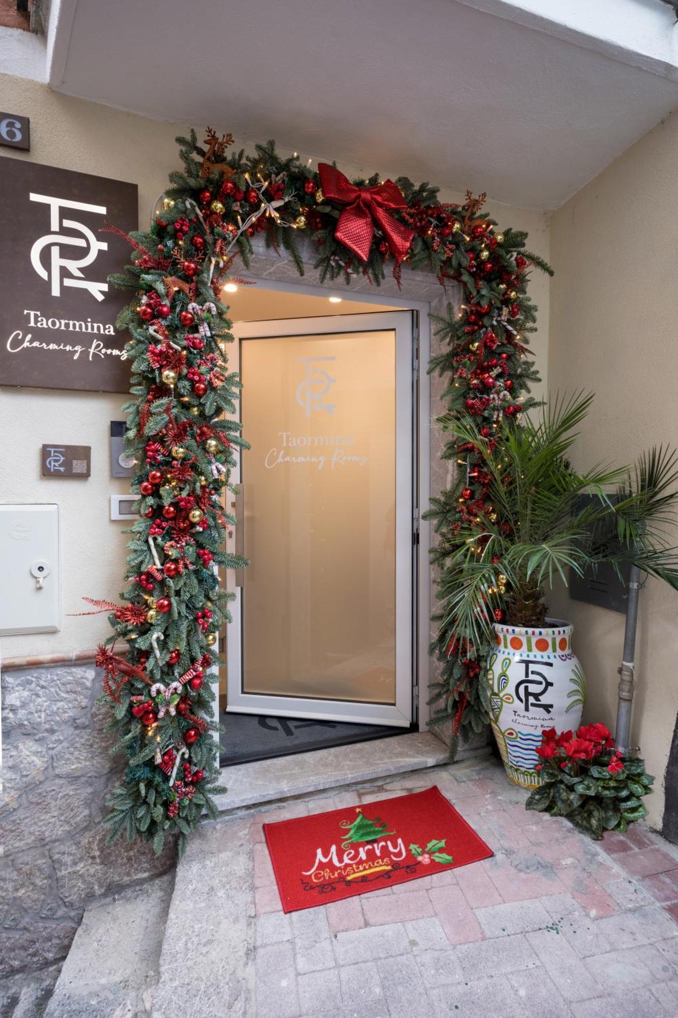 Taormina Charming Rooms Екстериор снимка